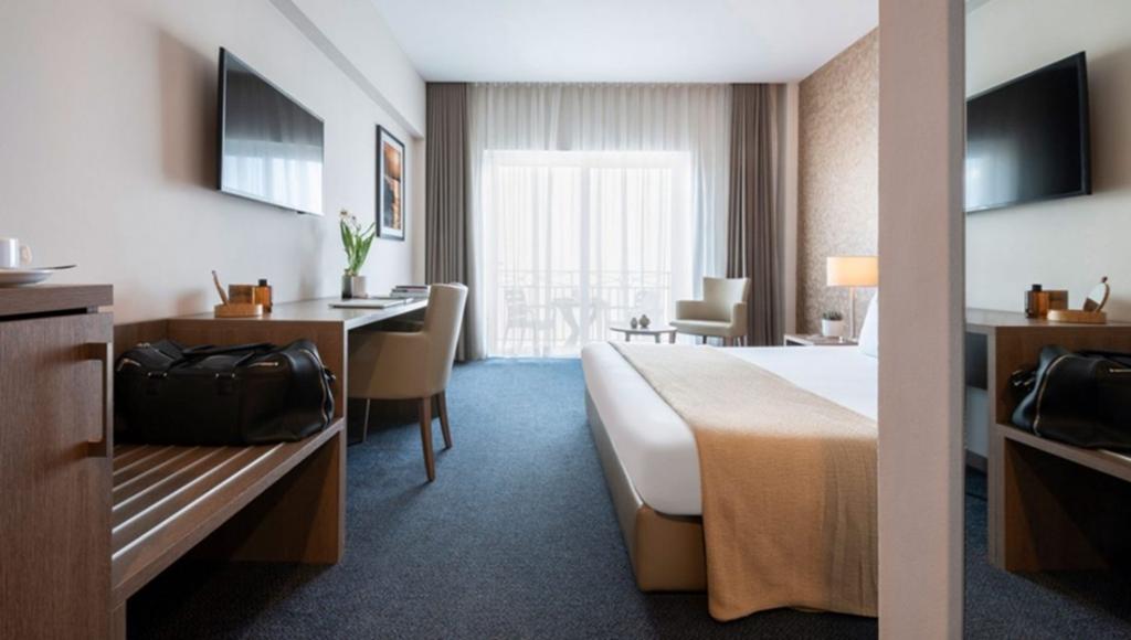 hotel-thumb