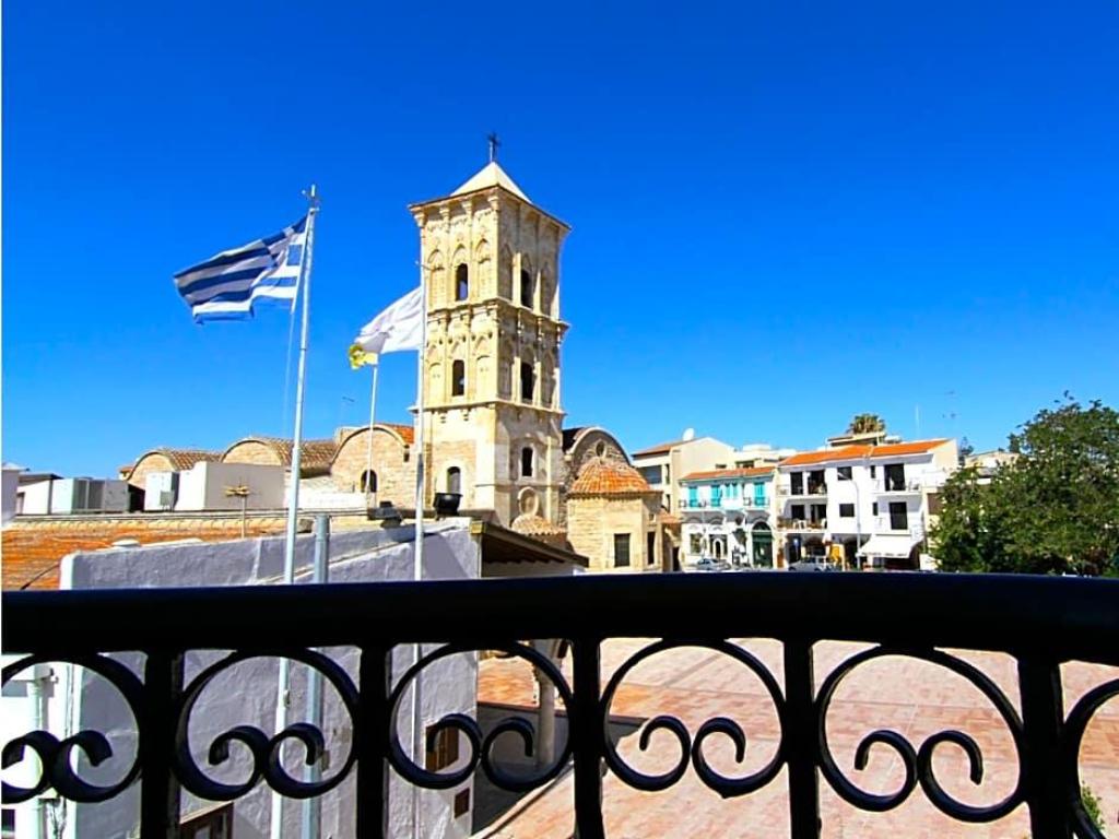 Opera hotel