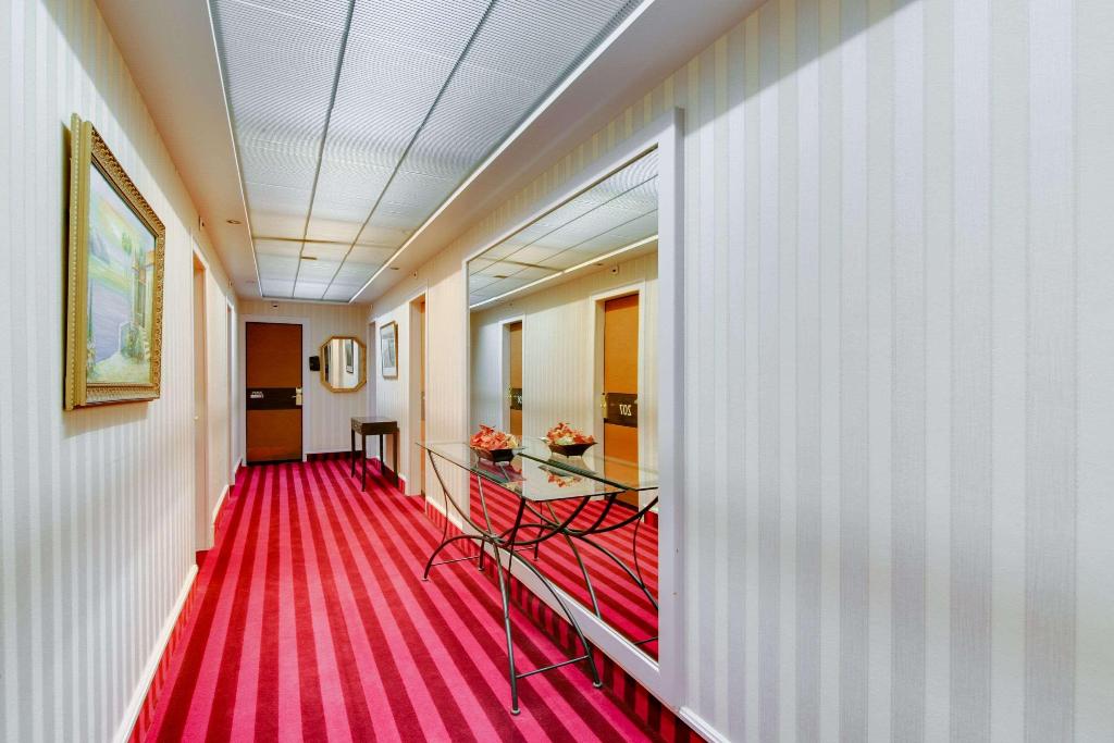 Brit Hotel Le Royal Troyes Centre Gare