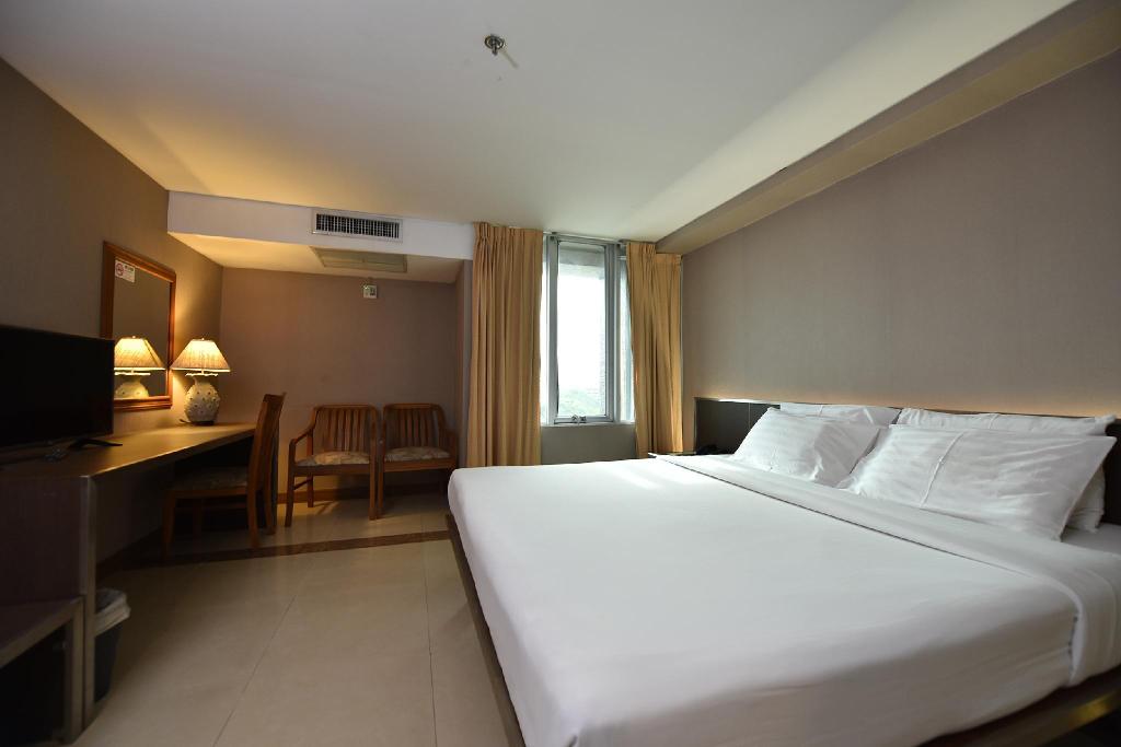 Bangkok City Suite