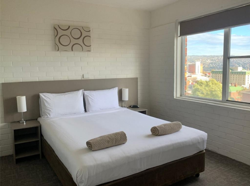 Adina Place Motel Apartments