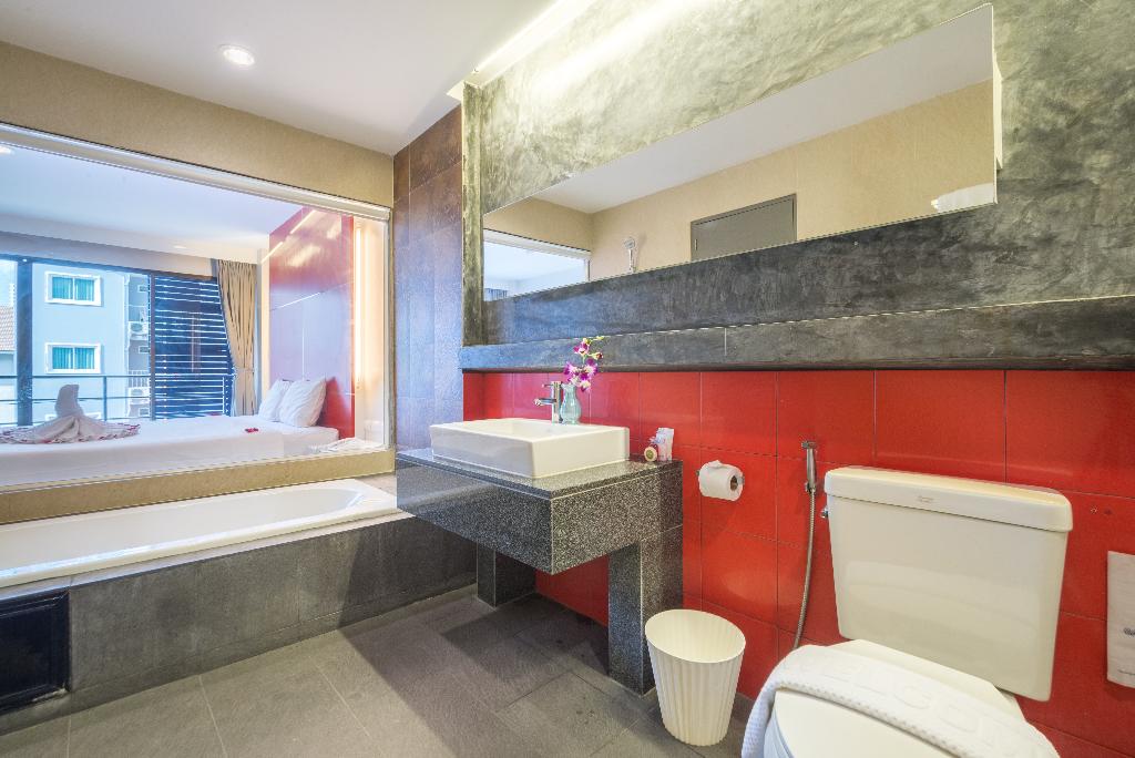 AlFresco Hotel Patong