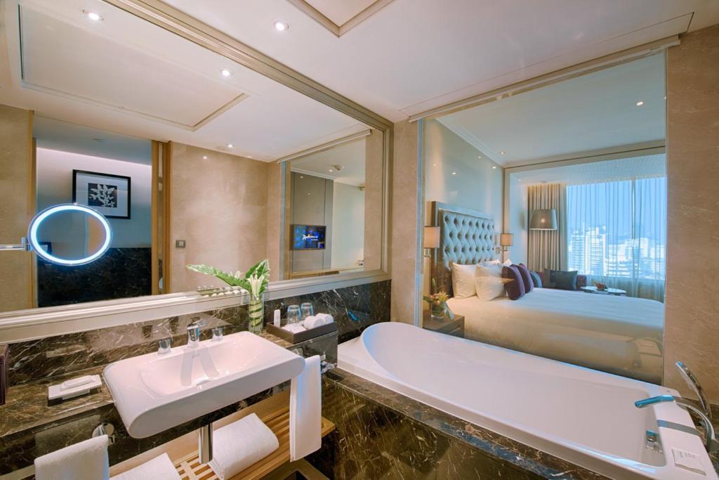hotel-thumb