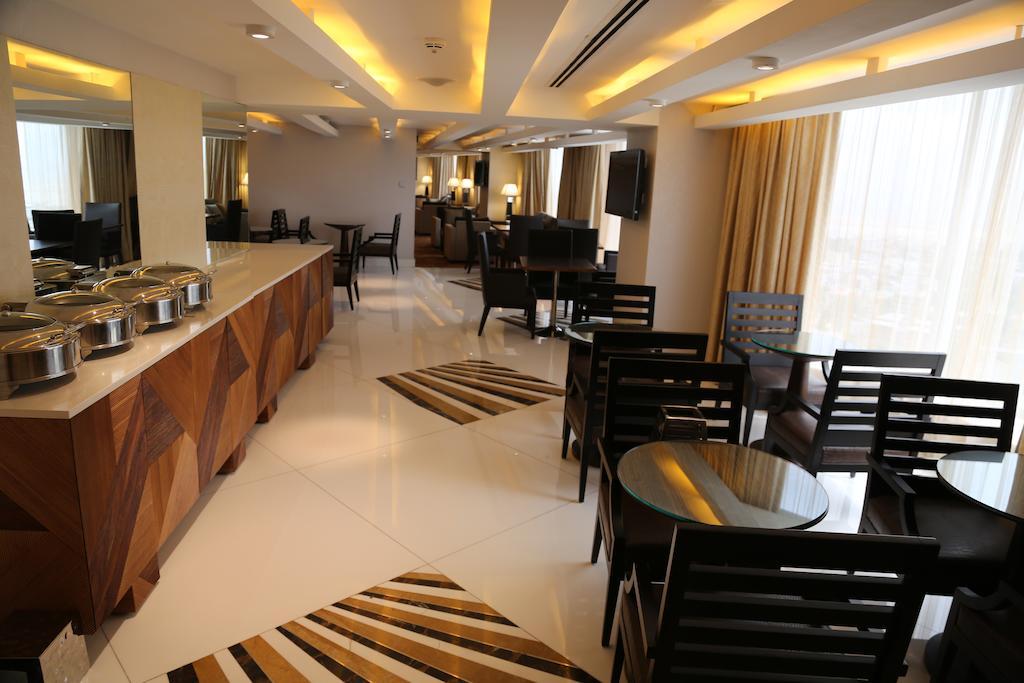 Imagem da galeria de Lagos Continental Hotel 