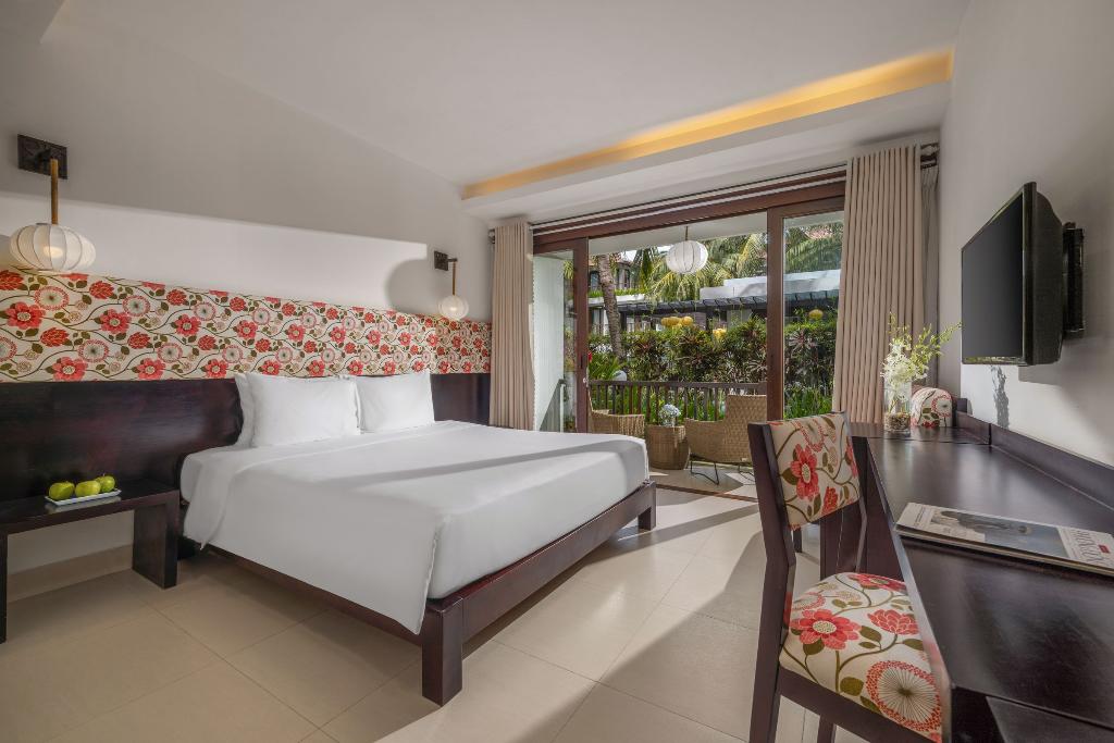 Emerald Hoian Riverside