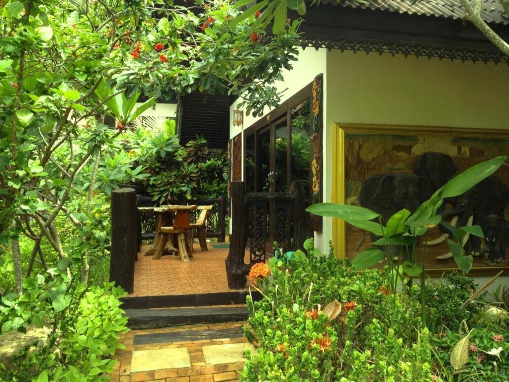 Paradise Pearl Bungalow