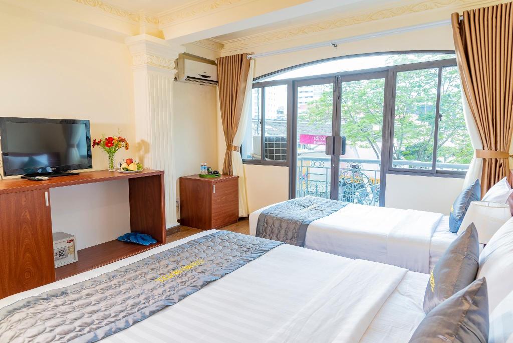 Le Le Hotel