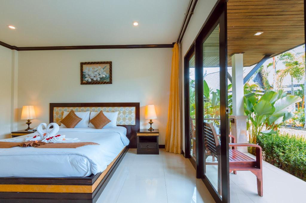 Airport Resort And Spa