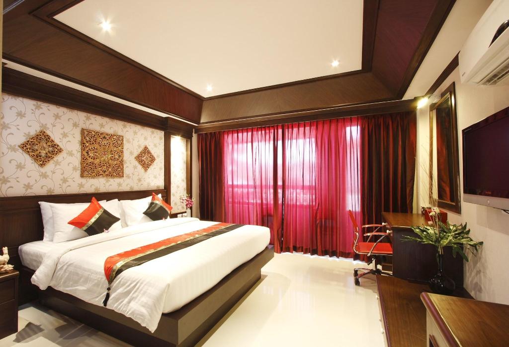Rayaburi Hotel Patong