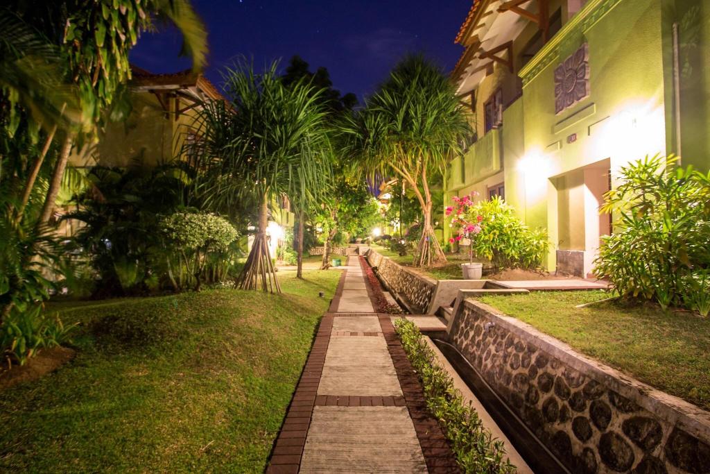 PLAGOO HOLIDAY HOTEL