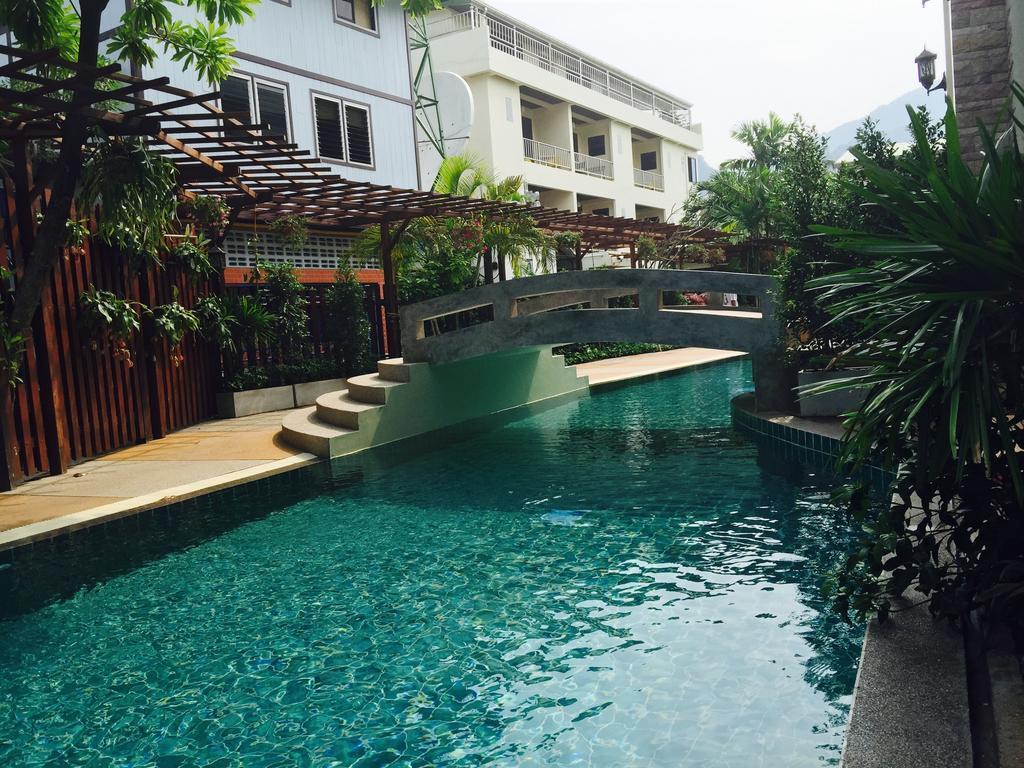 Jj Residence