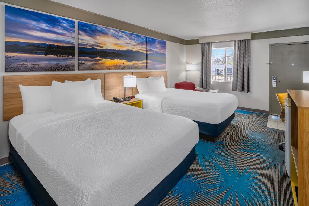 Days Inn by Wyndham Delta CO