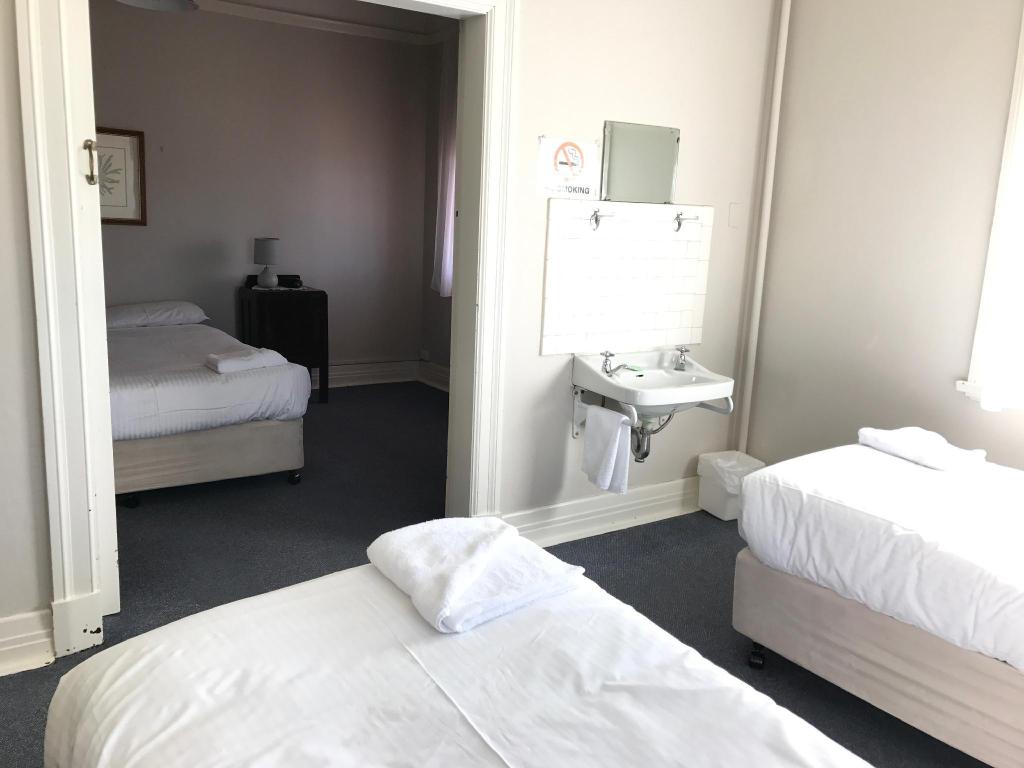 The Grand View Hotel