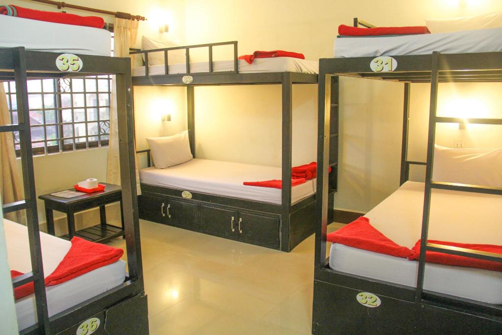 Tropical Breeze Guest House