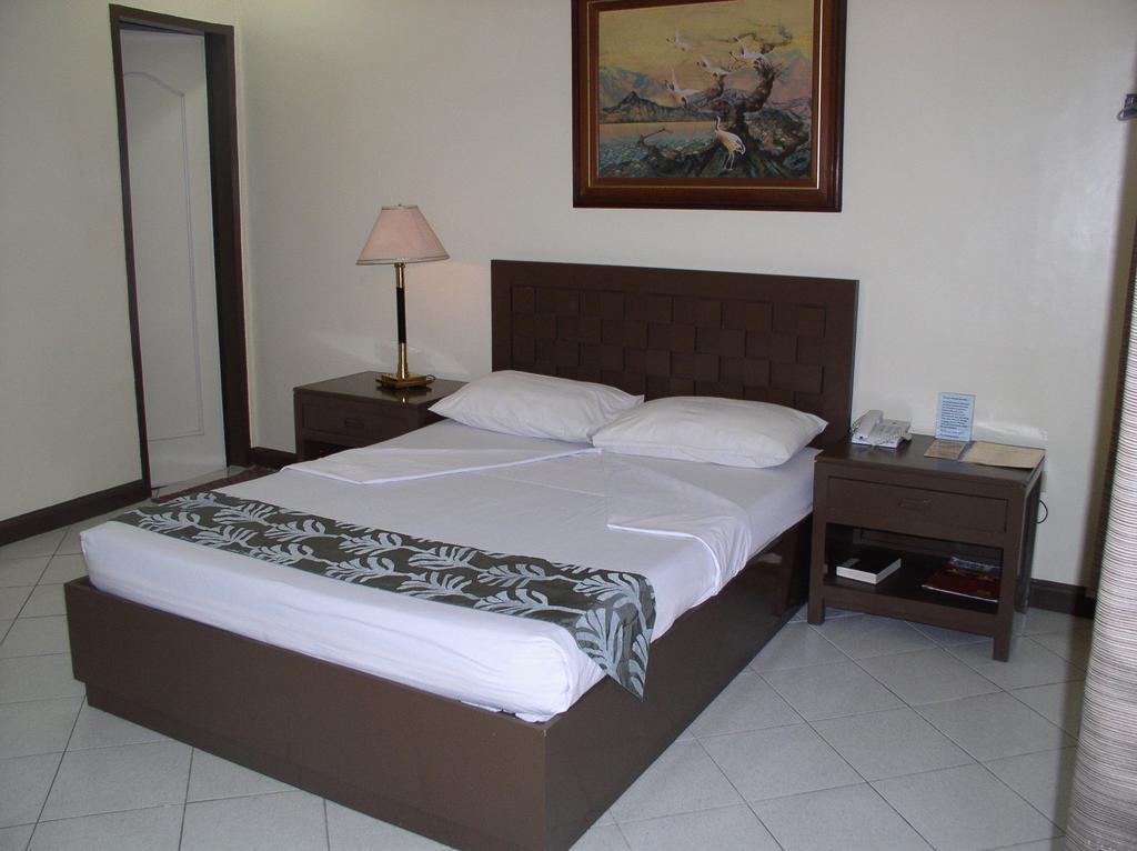 Riverview Resort And Conference Center