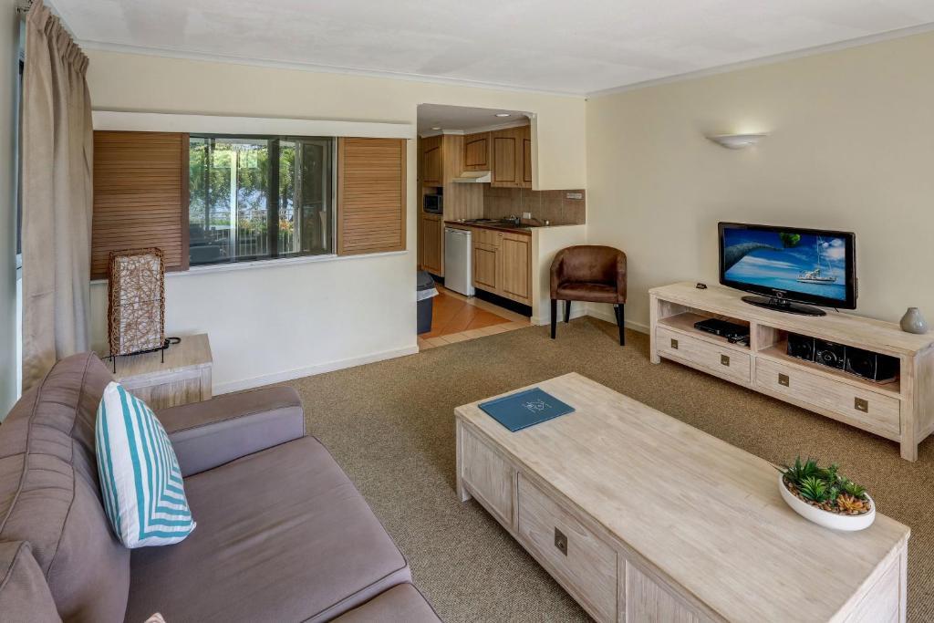 On The Beach Holiday Apartments