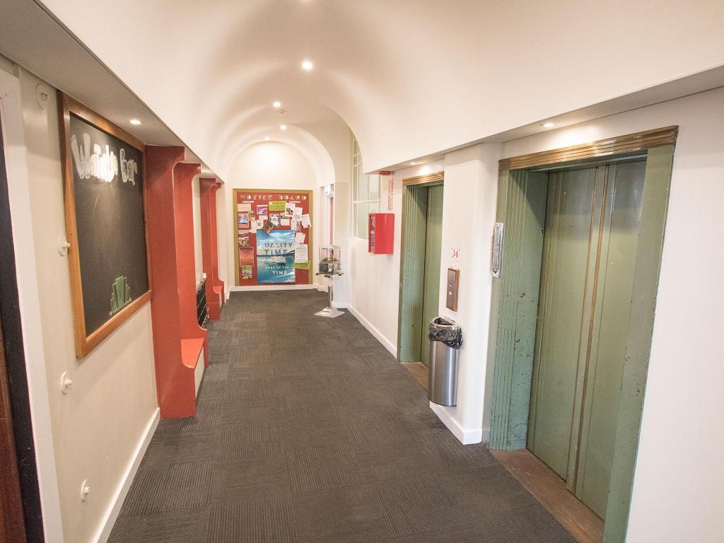 Hotel Waterloo & Backpackers