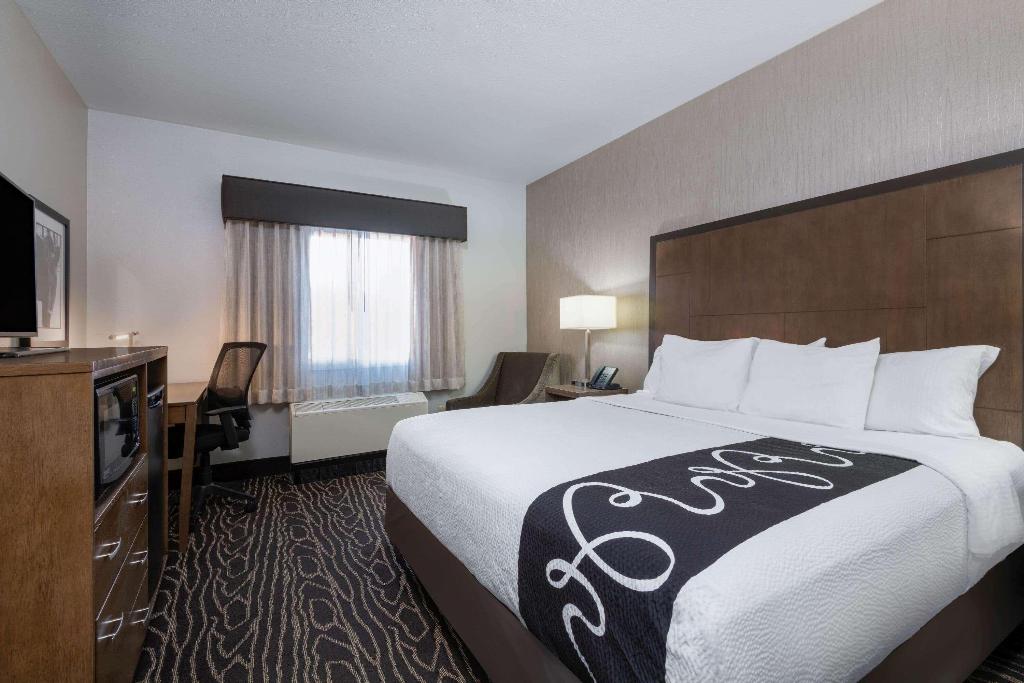 La Quinta Inns and Suites Fairbanks