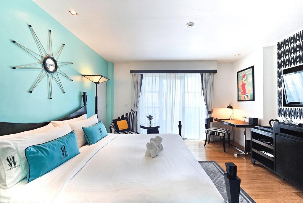 Wave Hotel