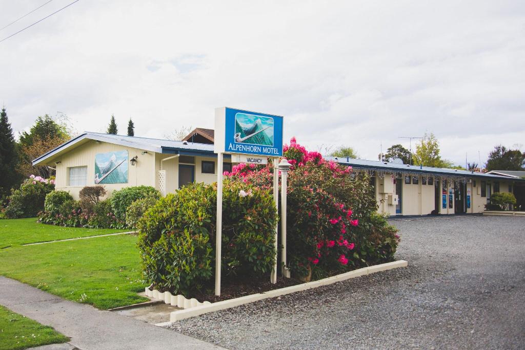 Alpenhorn Motel