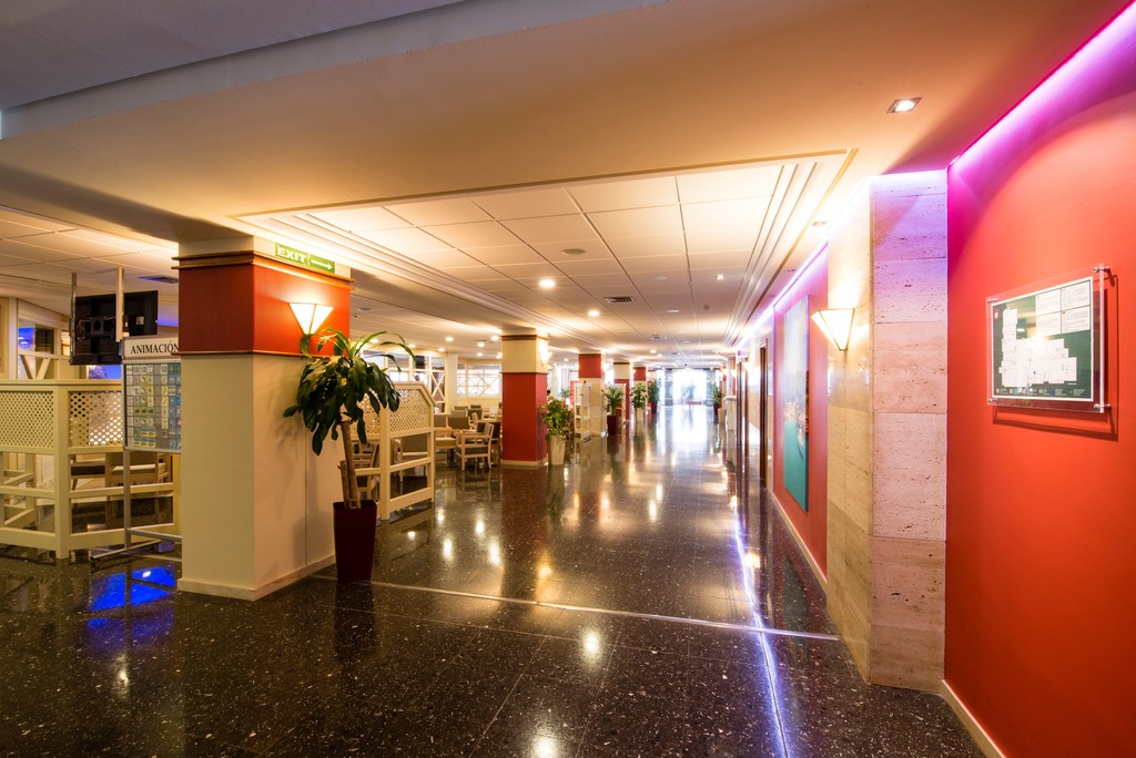 Helios Apartamentos - Lobby