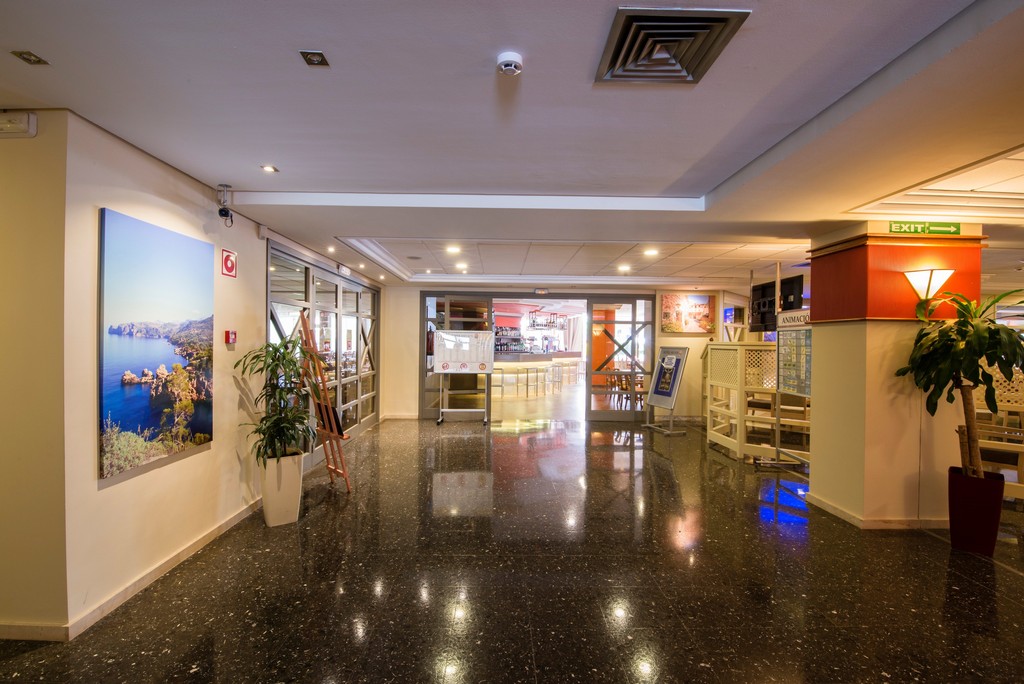 Helios Apartamentos - Lobby