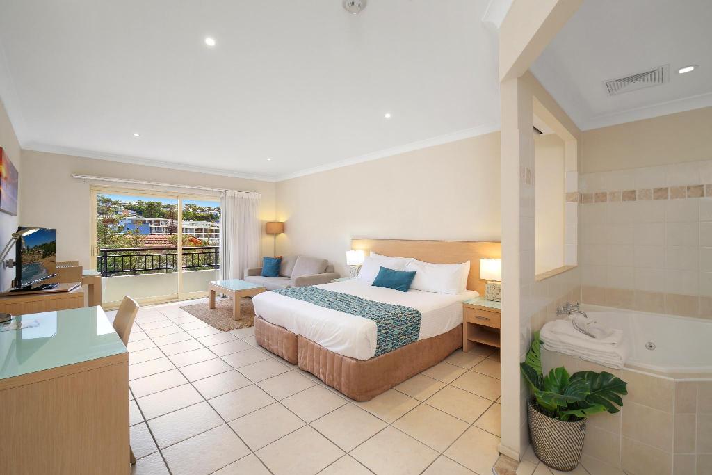 Terrigal Sails Serviced Apartments