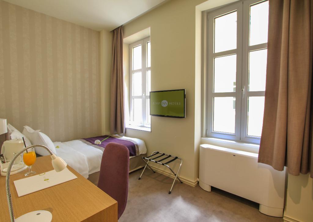 Jump Inn Hotel Belgrade