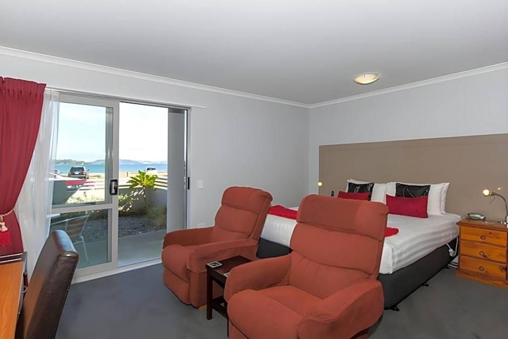 Bks Esplanade Motor Lodge