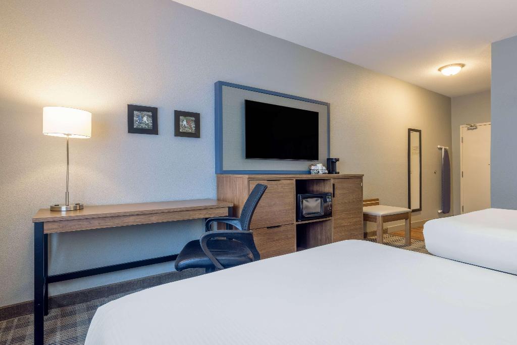 AmericInn by Wyndham Duluth