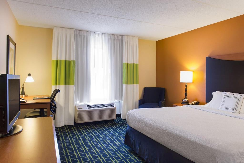 Fairfield Inn Evansville East