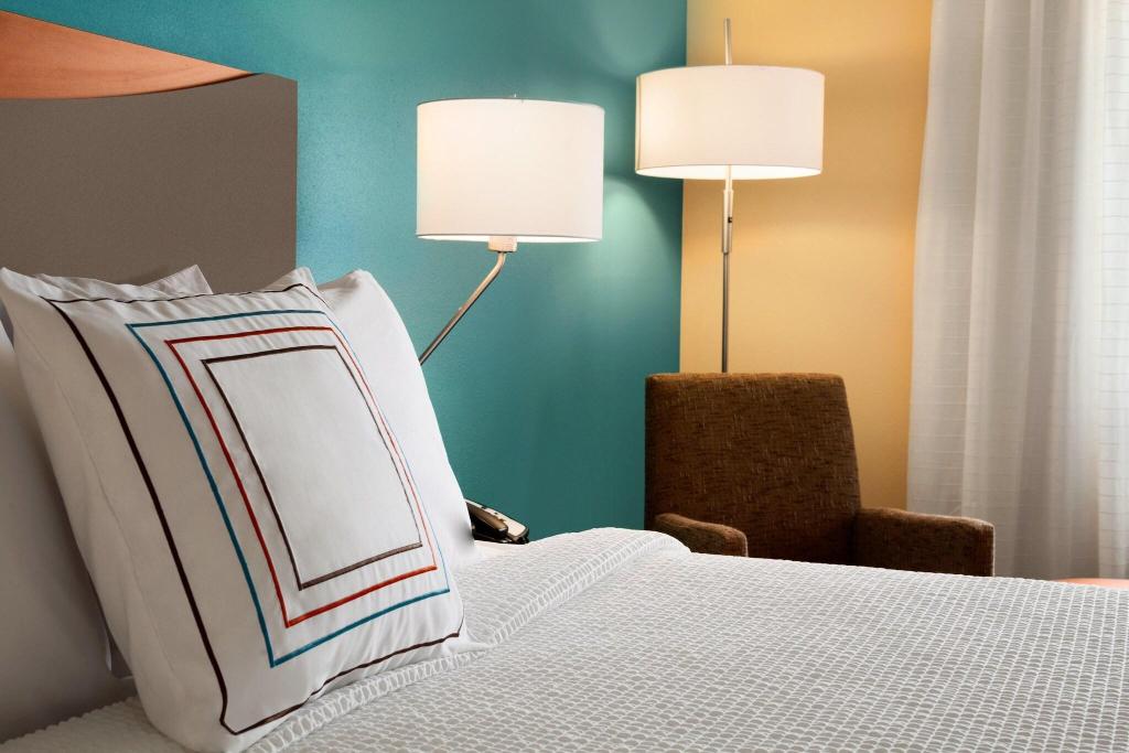 Fairfield Inn & Suites Lansing West