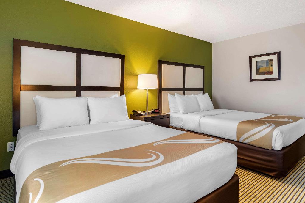 Quality Inn & Suites Bay City