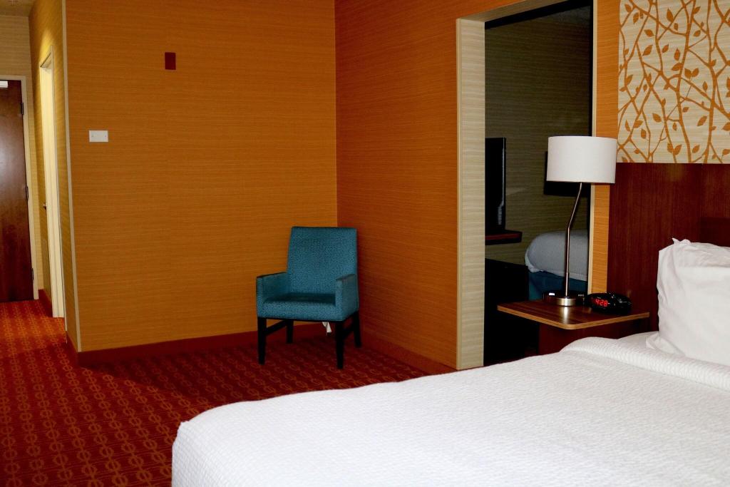 Peach Tree Inn and Suites