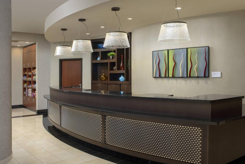 Courtyard By Marriott Tacoma Downtown