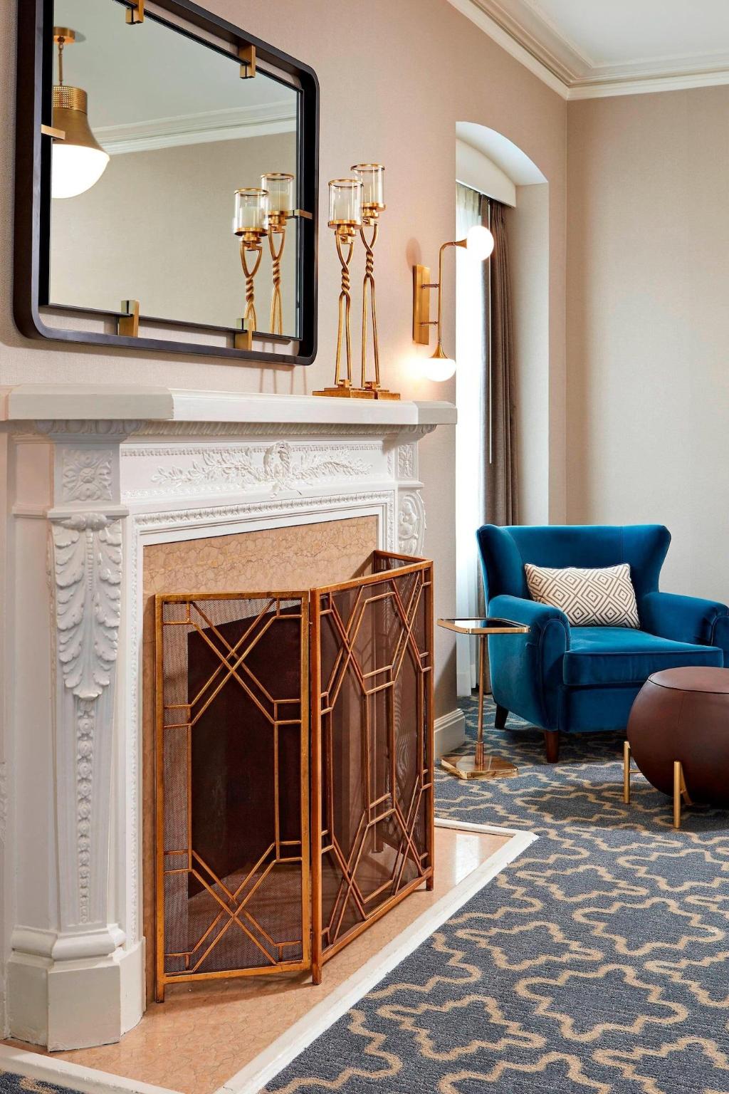 Hotel Adagio, Autograph Collection