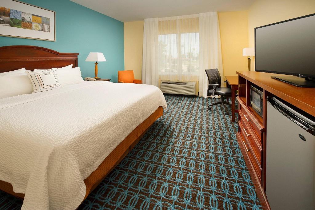 Fairfield Inn & Suites Waco North