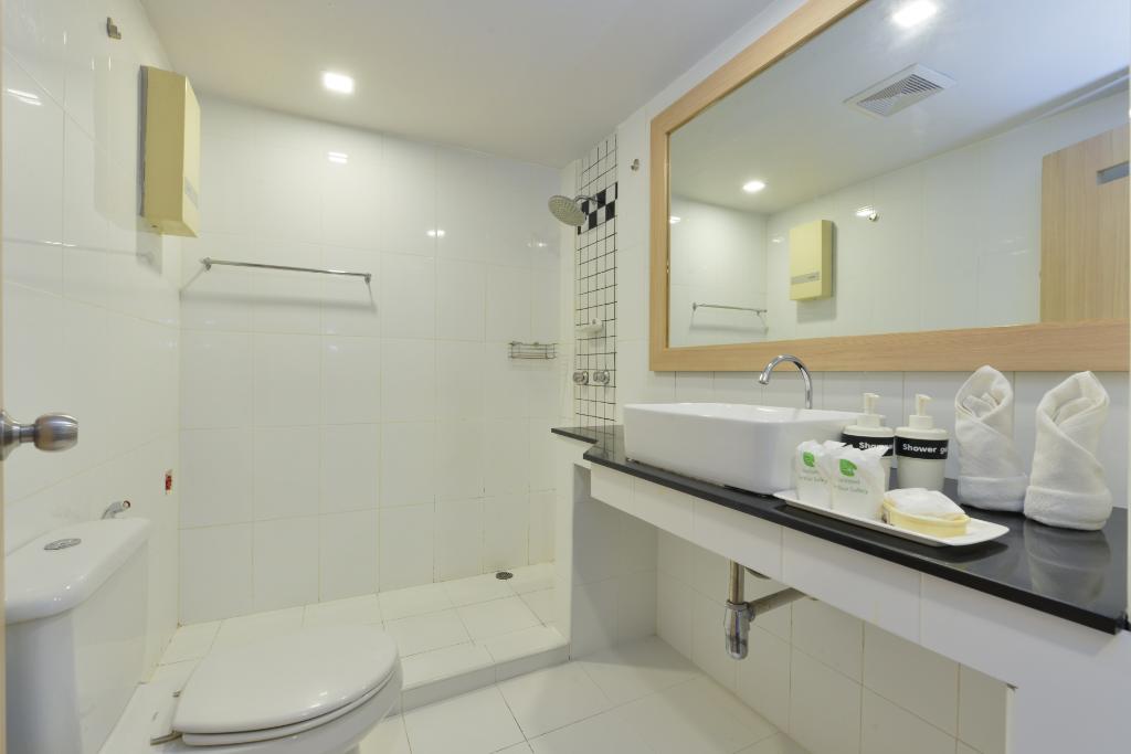 Get Sleep Bangkok Surawongse (La Residence)