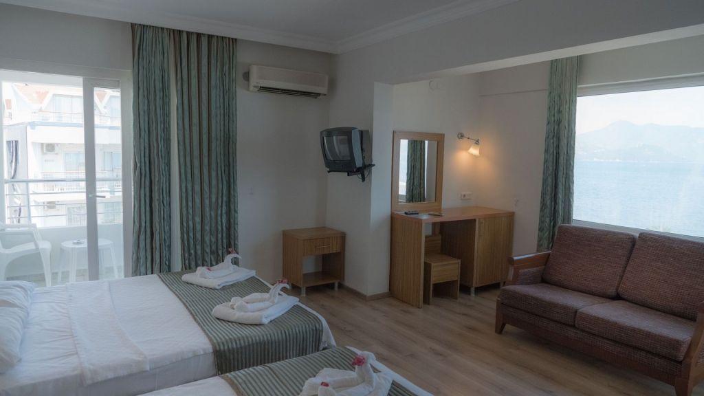 Mert  Seaside Hotel