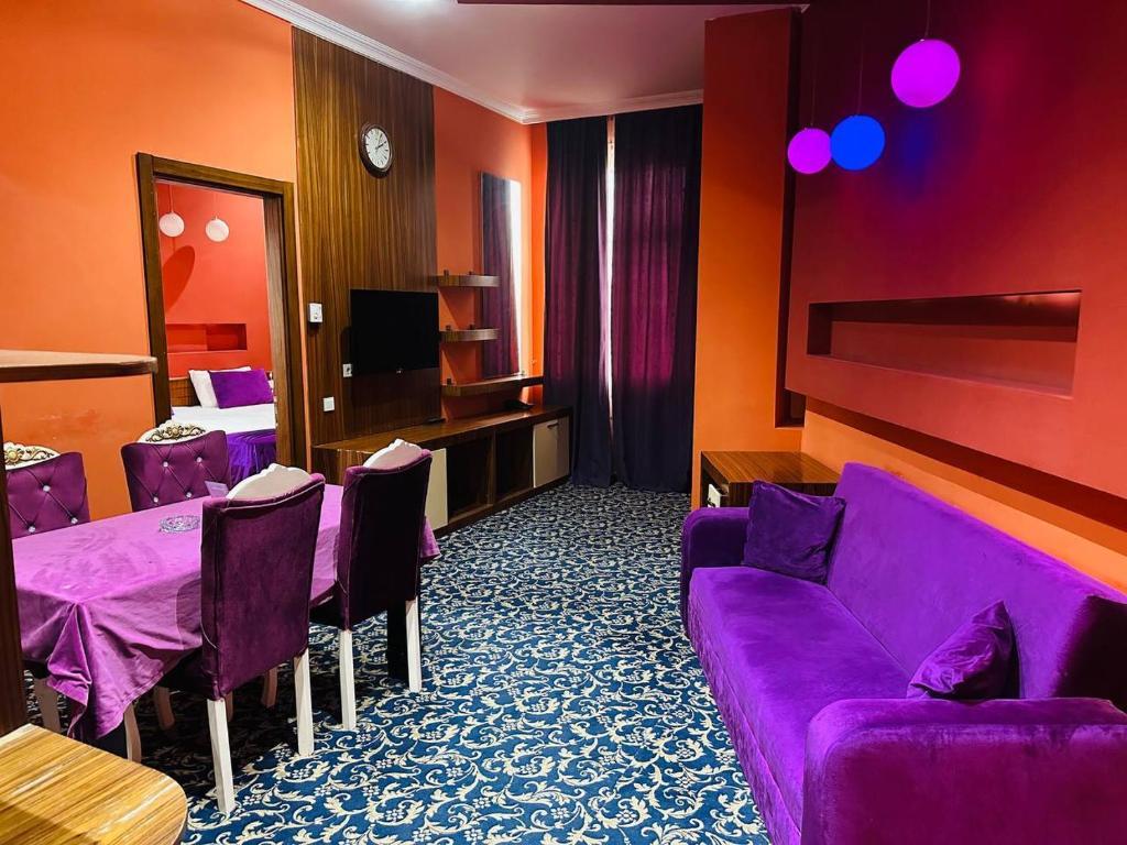 Askar  Hotel   