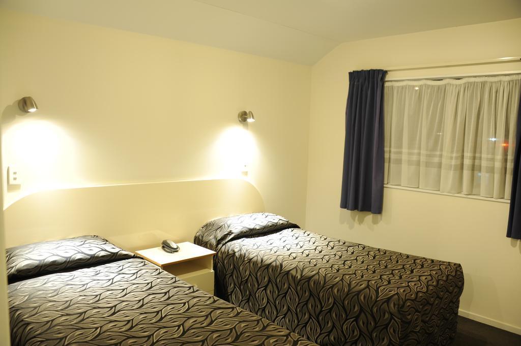 Annabelle Court Motel