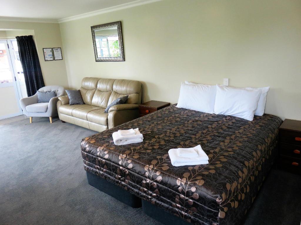 Admirals Motor Lodge