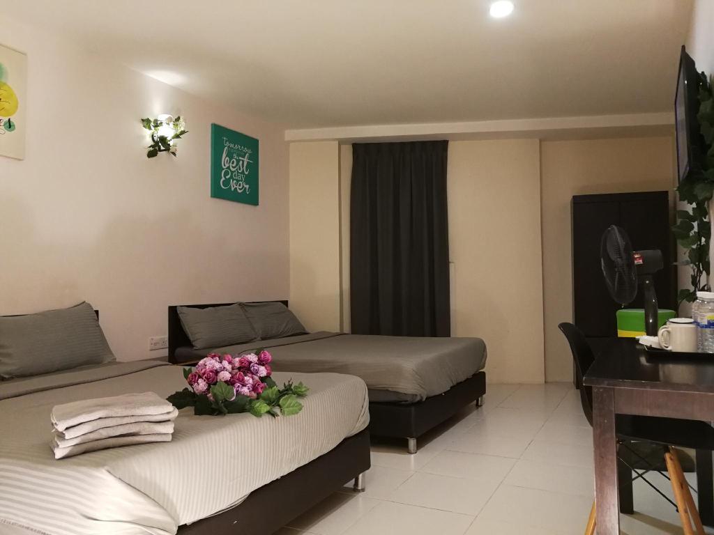 Live Com Hotel