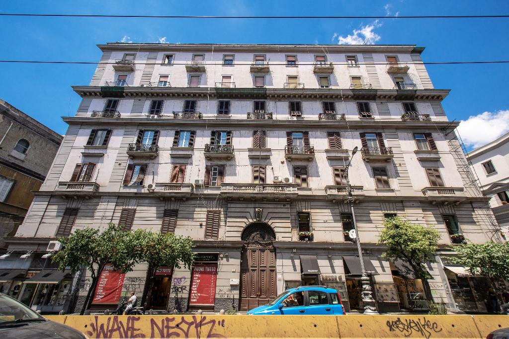 Hotel Napoli Suite, Italien, Neapel. Großes 2