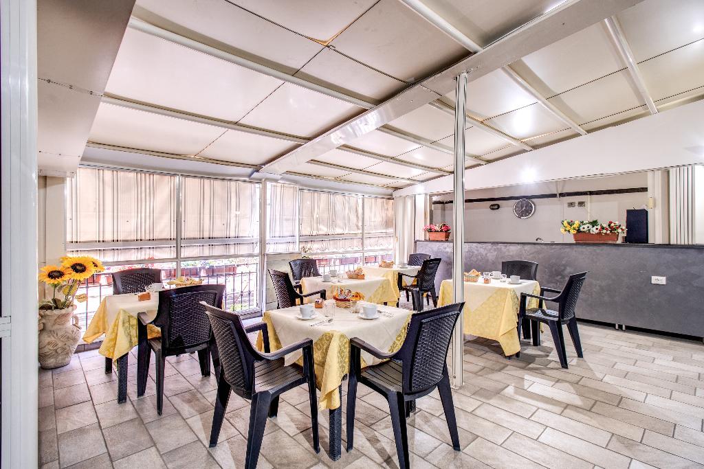 Hotel Napoli Suite, Italien, Neapel. Großes 1
