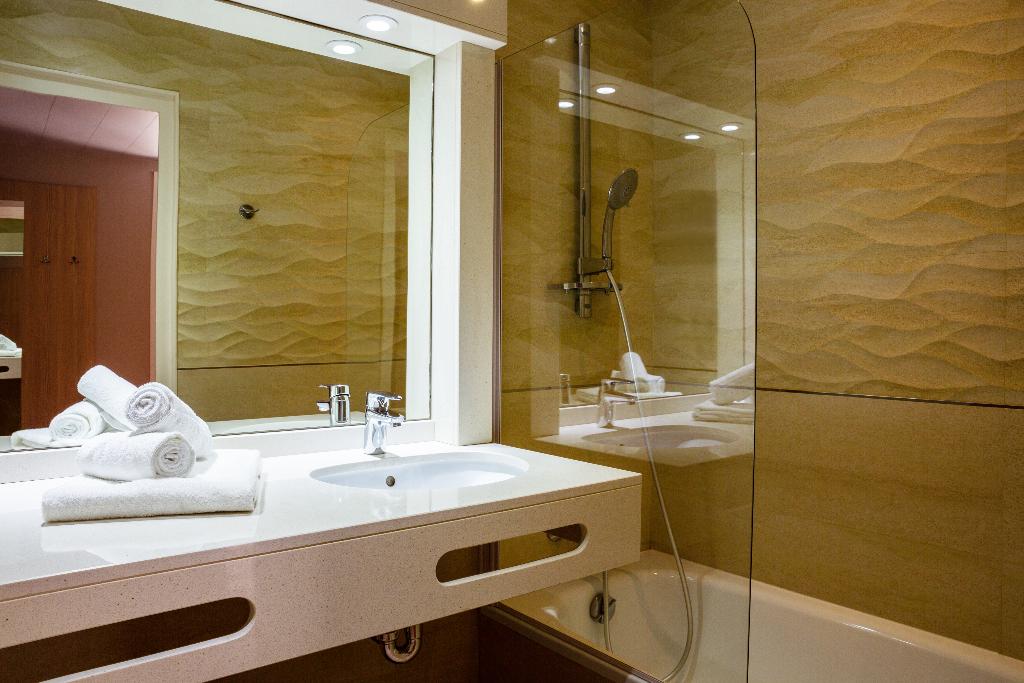 Hotel Grenoble Meylan Les 3 Roses