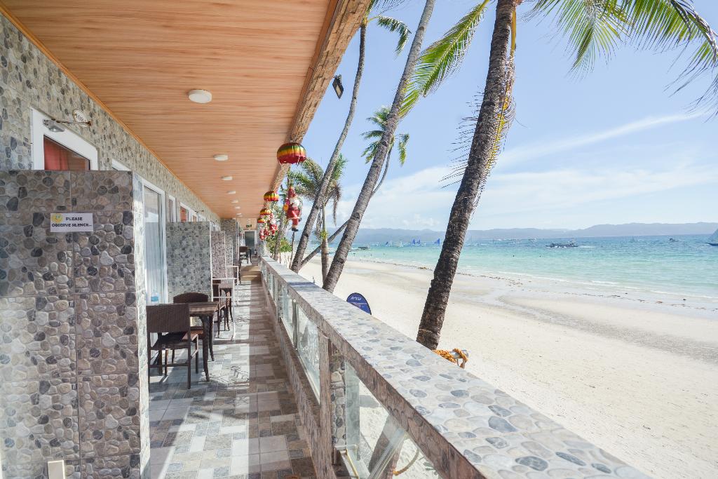 Diamond Water Edge Resort Boracay