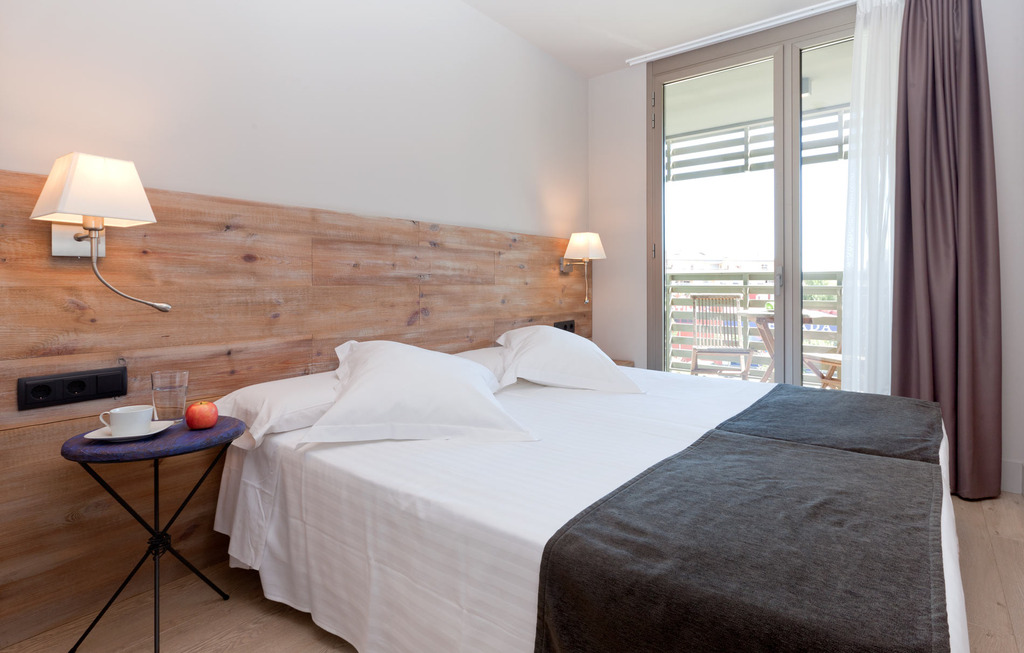 Arrels d' Emporda Aparthotel