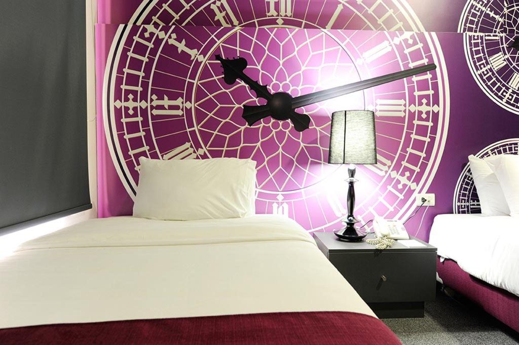 35 Rooms