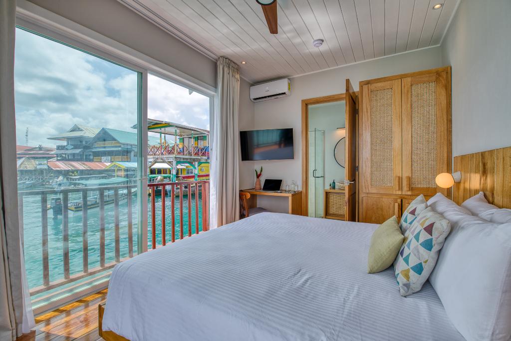 Tropical Suites